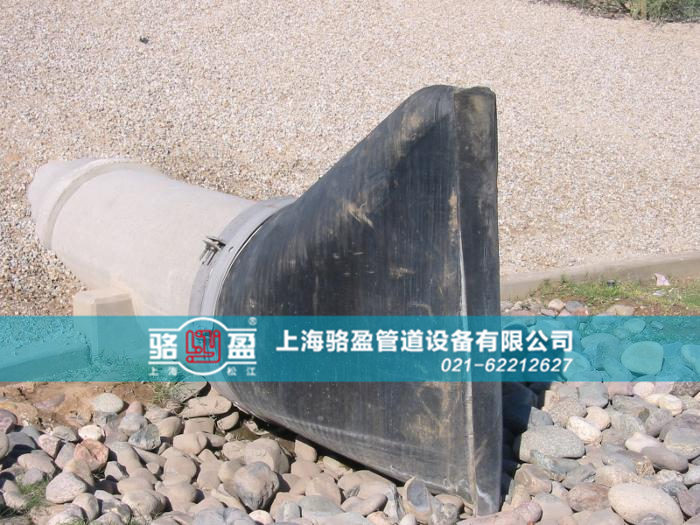 法蘭式<a href=http://www.zhonggutong.com/ target=_blank class=infotextkey><a href=http://www.zhonggutong.com target=_blank class=infotextkey>鴨嘴閥</a></a>適用于沙灘排放